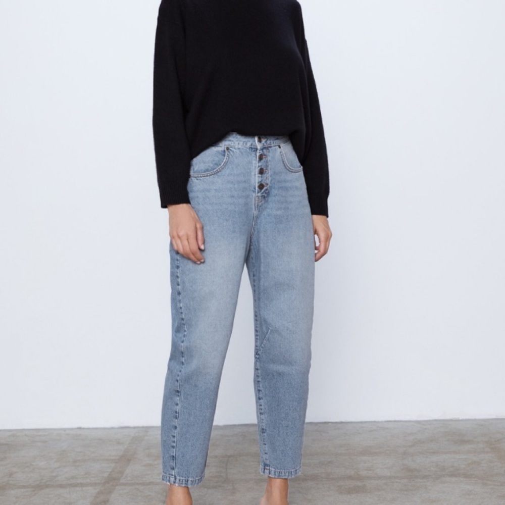 Zara Slouchy High Rise Mom Jeans 0